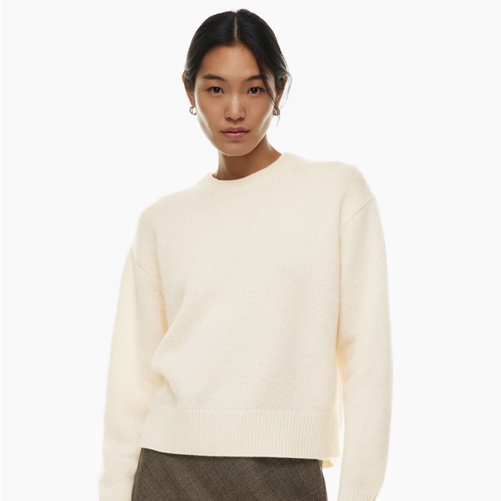 Aritzia Maria luxe cashmere sweater